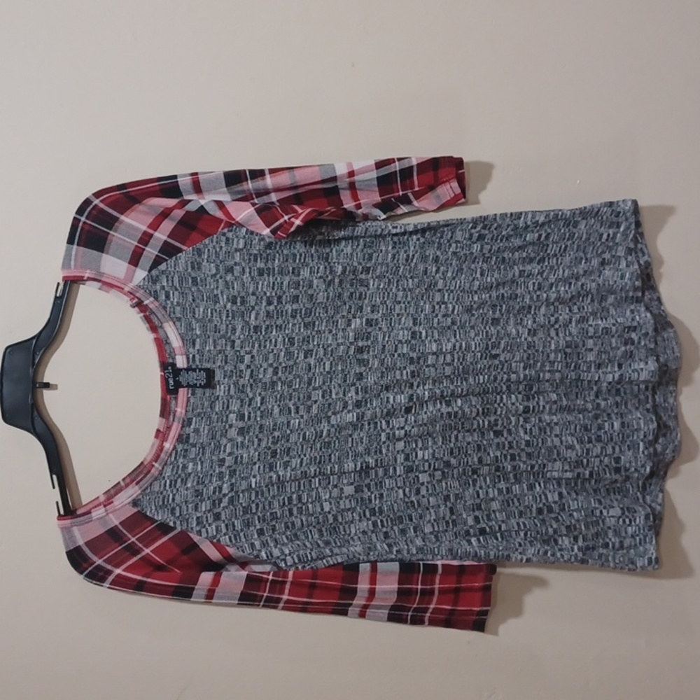 Rue 21 top